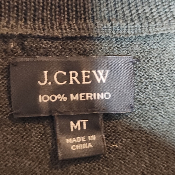 J. Crew MT Merino Wool Men's Green Sweater V-neck Mens Size Medium Tall - Picture 2 of 11